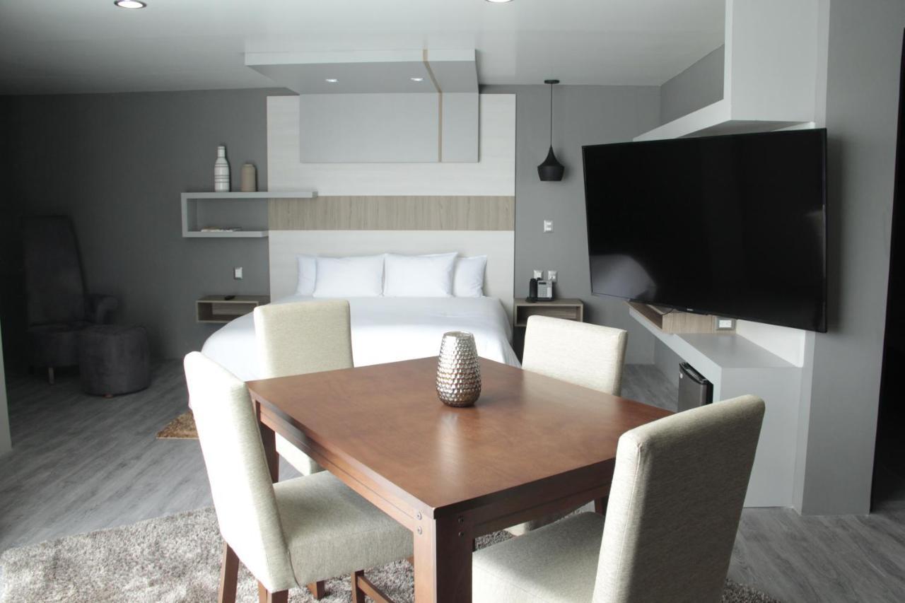 Esduma Hk Hotel Pachuca Exterior photo