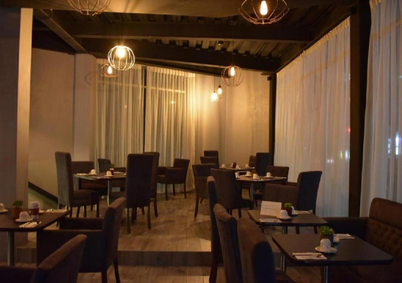 Esduma Hk Hotel Pachuca Exterior photo