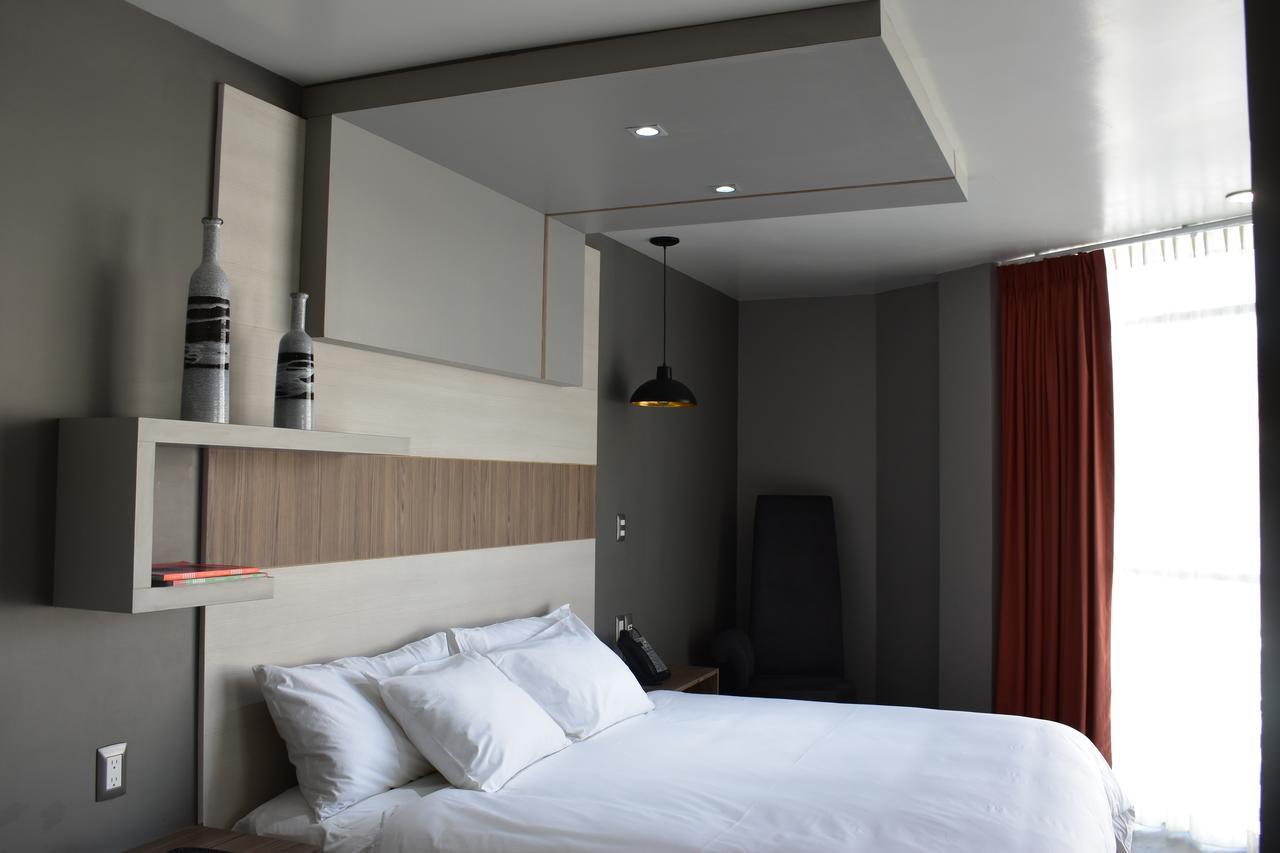 Esduma Hk Hotel Pachuca Exterior photo